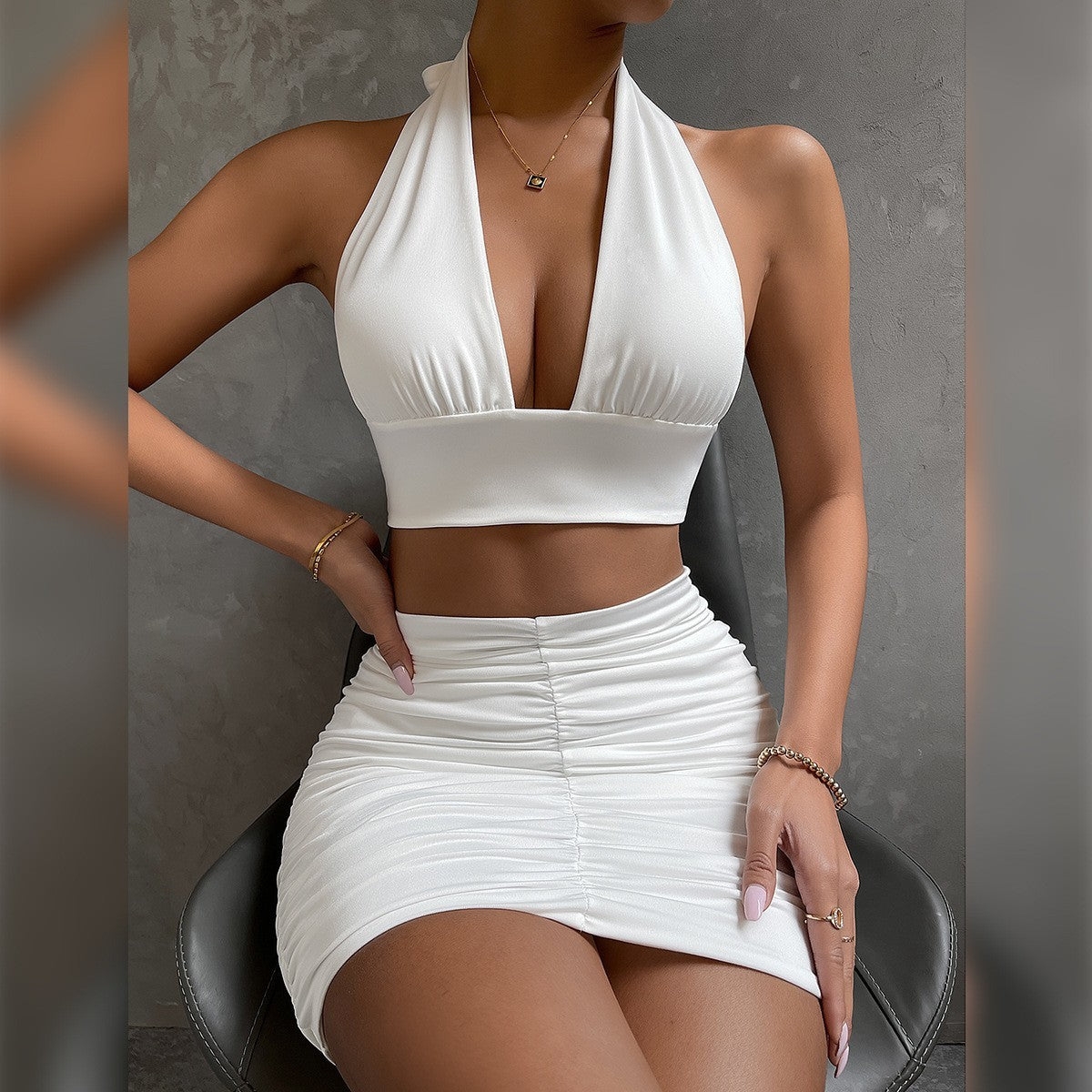 2-Piece Halter Top & Pleated Skirt Set for Women – Lace-Up Hip Design, Trendy & Chic