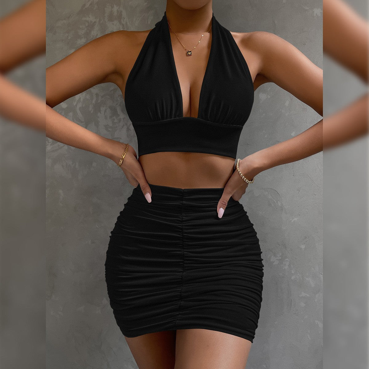 2-Piece Halter Top & Pleated Skirt Set for Women – Lace-Up Hip Design, Trendy & Chic